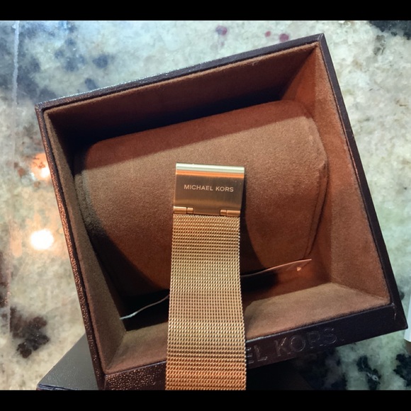 Michael Kors Gold tone stainless steel Watch NEW main image 4